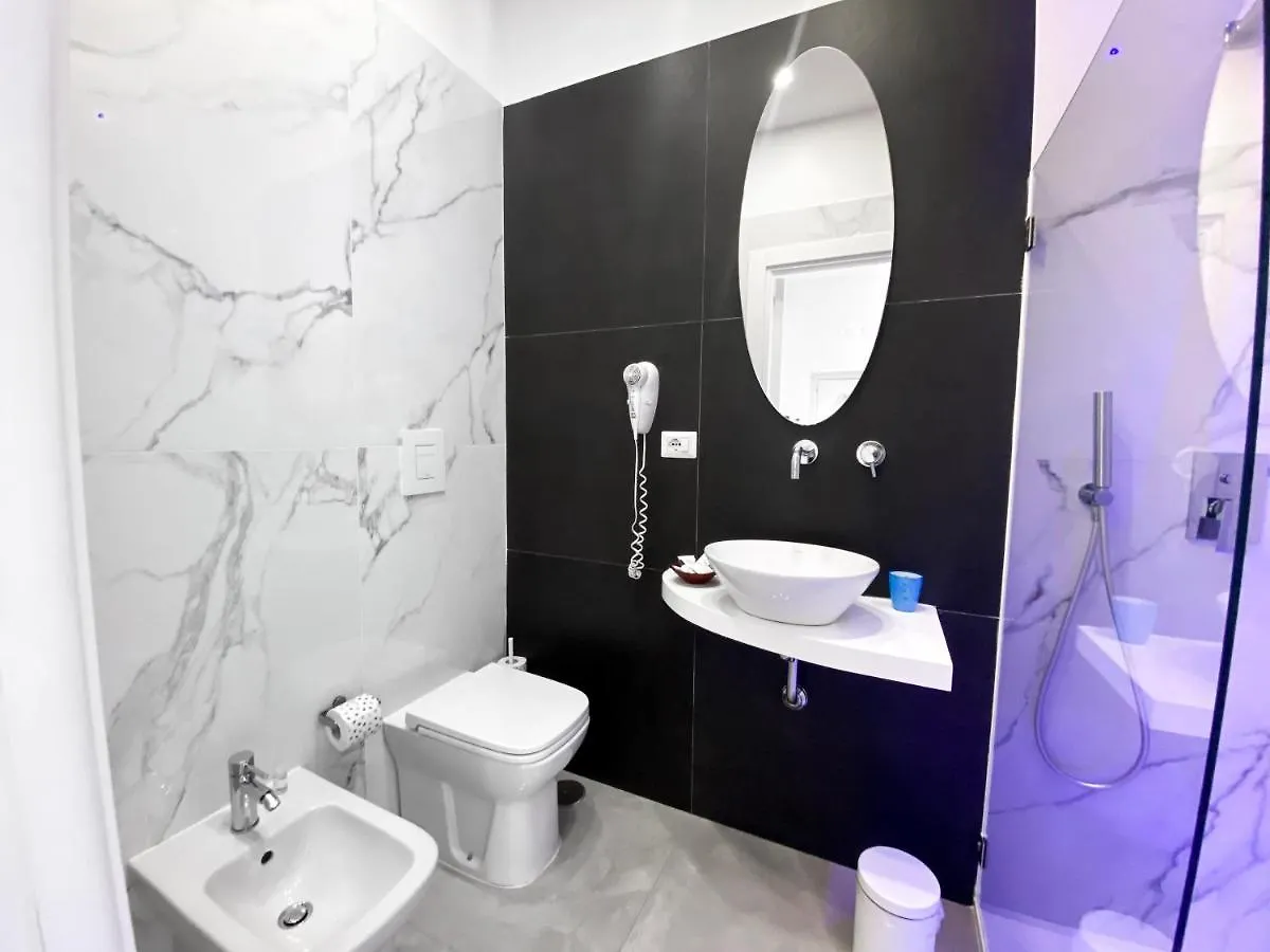 Bed & Breakfast Aurora Luxury Rooms Naples Italy