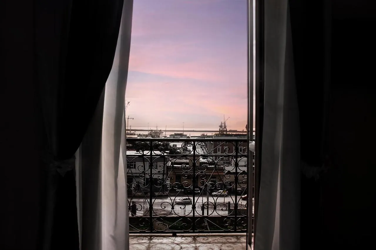 Aurora Luxury Rooms Napoli 0*,